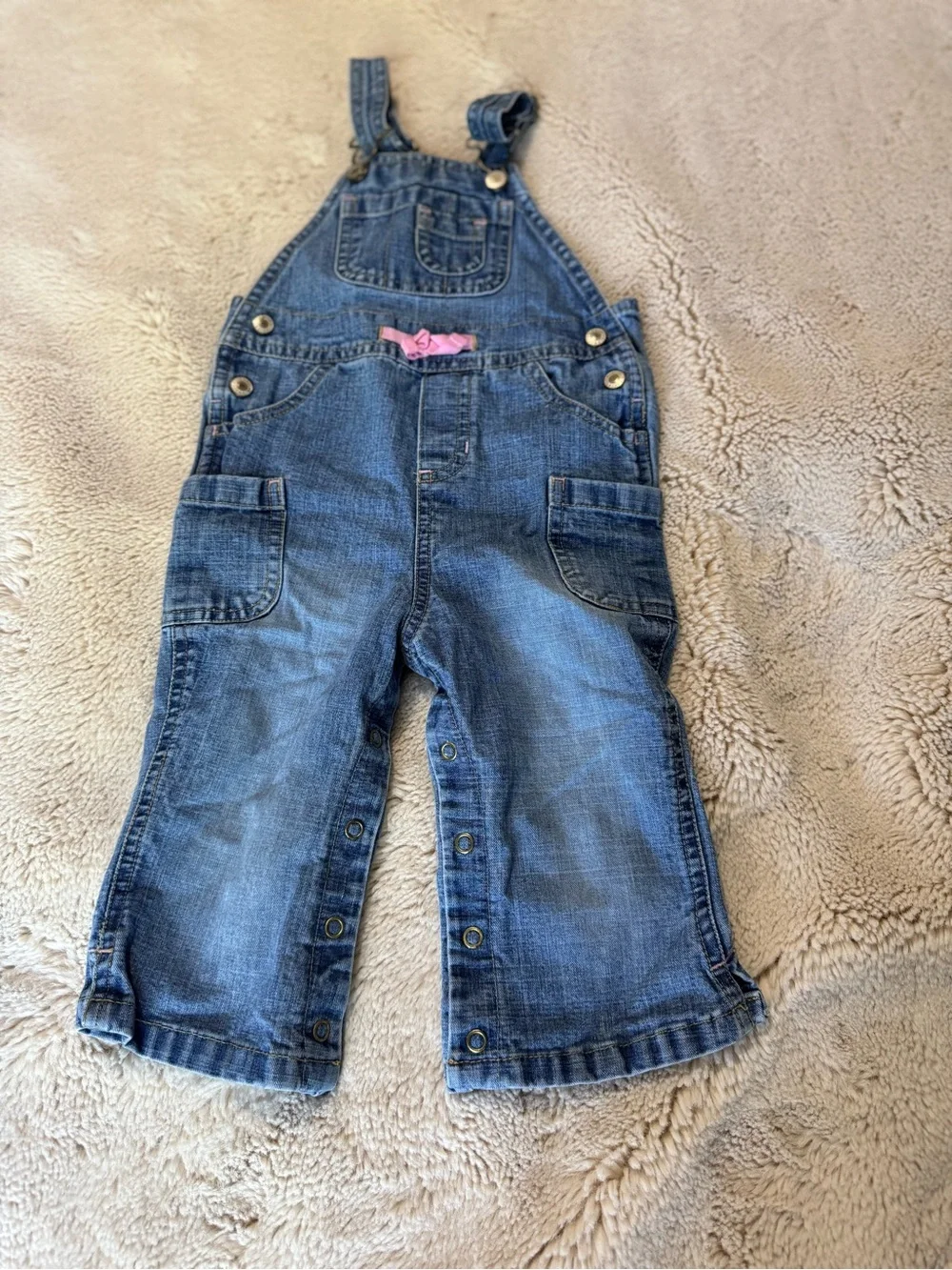 Y2K Old Navy girls 100% cotton overalls with bow detail size 18-24 mths